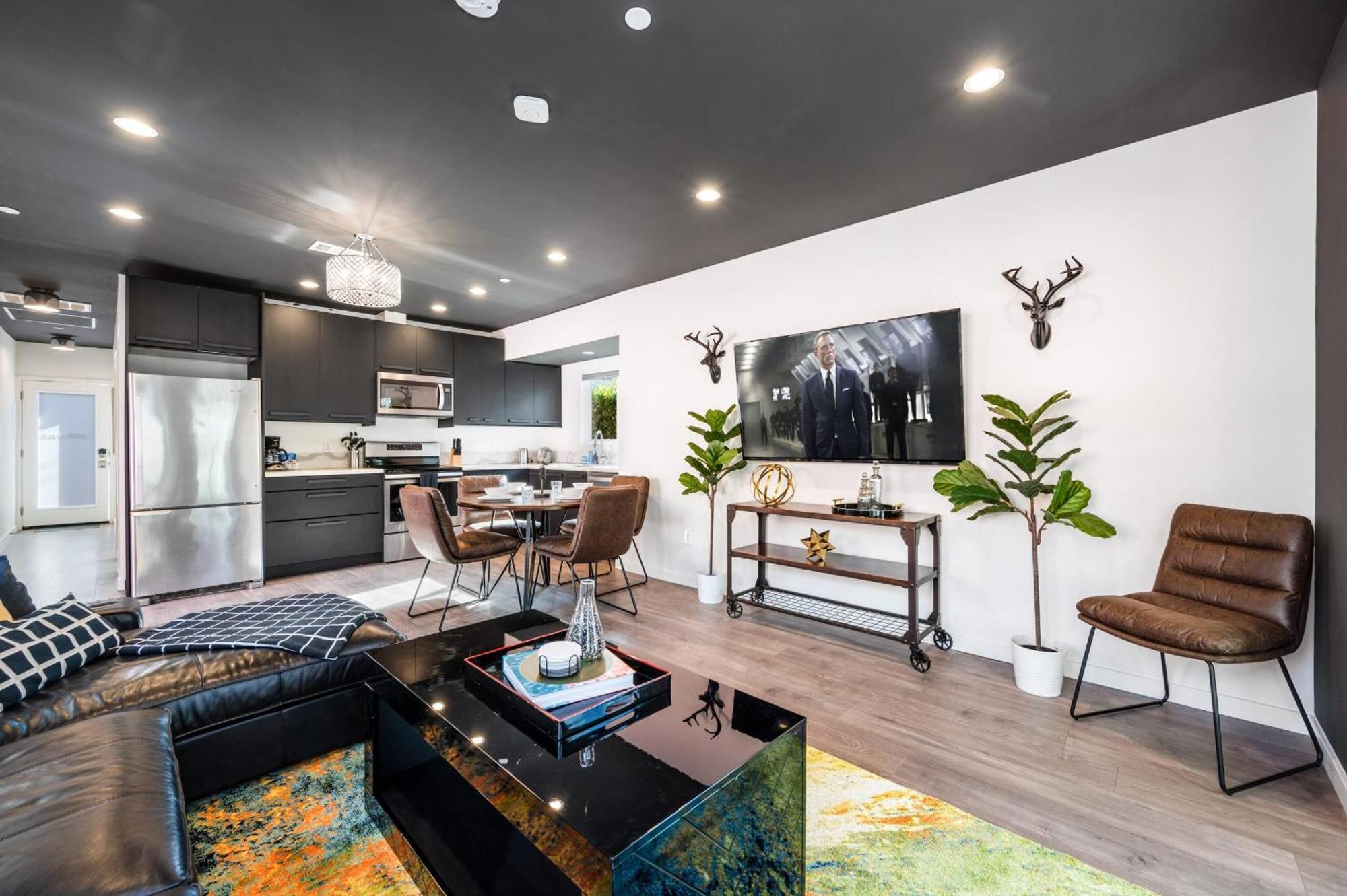 Rock N Roll By Avantstay Vibey Hollywood Retreat Steps To Attractions Los Angeles Ngoại thất bức ảnh